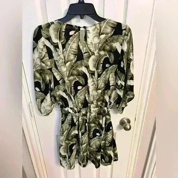 BUDDY LOVE Short sleeve Dress Leaves Print Size XS - Picture 2 of 4